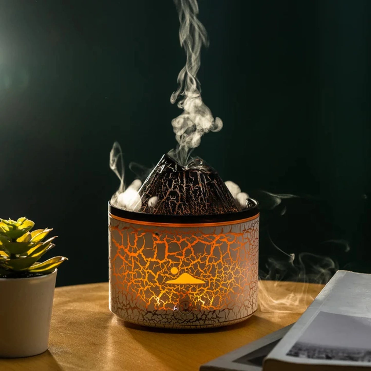 New Elegant, stylish, and compact 180ml Mini Volcanic Flame Essential Oils Diffuser Air Purifier Humidifier for Bedroom